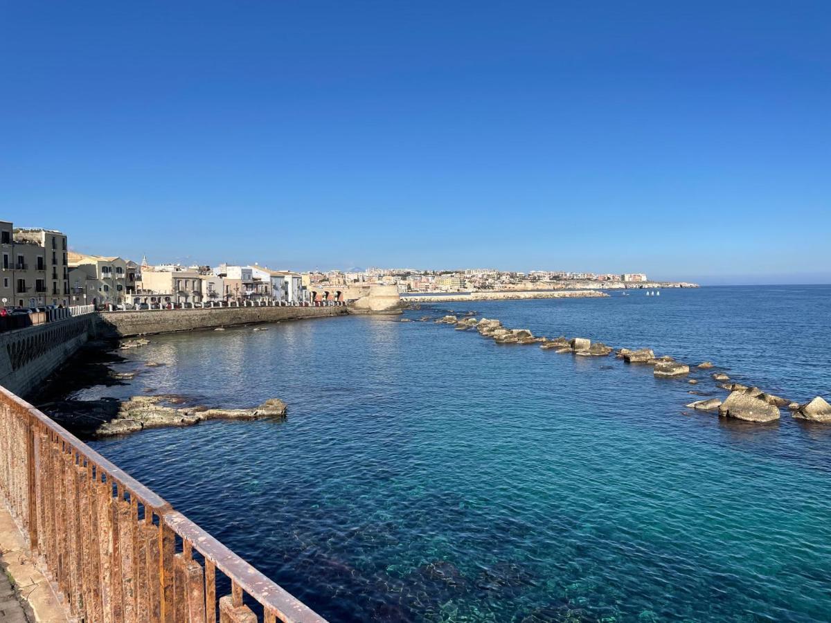 Appartamento Oikia Sea Syracuse Esterno foto